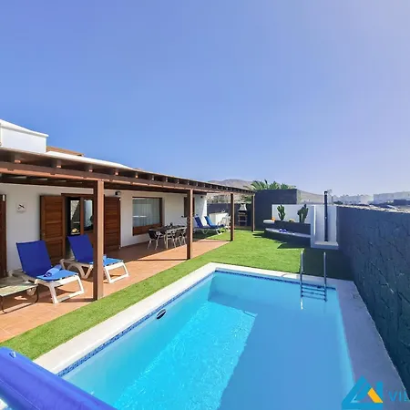 Del Sur 26 By Now Ltd * Playa Blanca (Lanzarote)